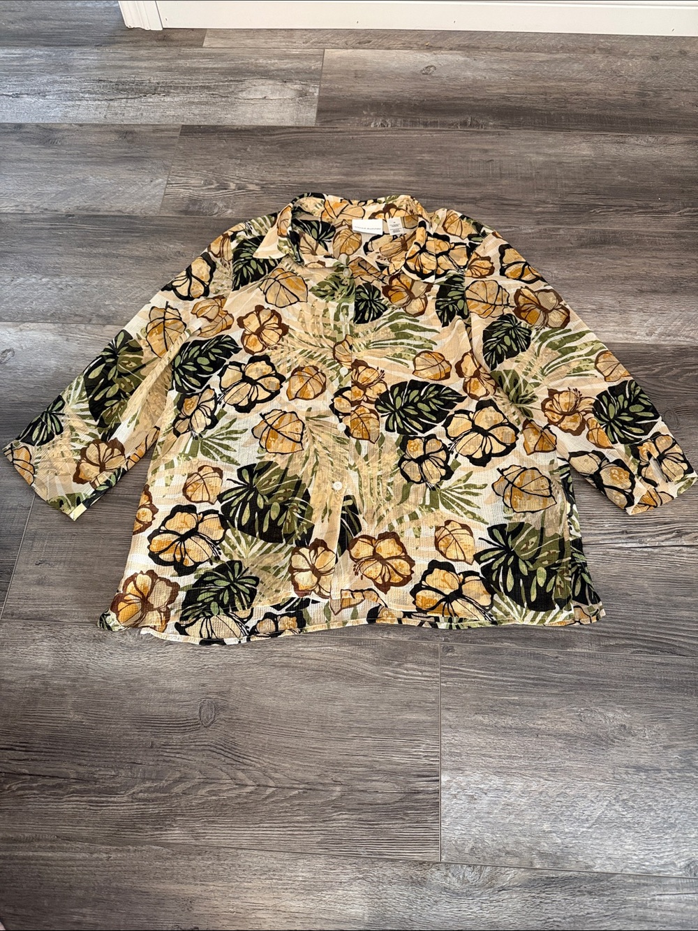 Alfred‎ Dunner Tropical Floral Button-Up Shirt in Beige and Olive
